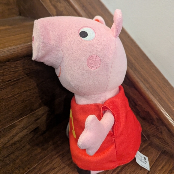 PEPPA PIG Bundle. Singing Talking Peppa Plush & Heys Lunch Bag - Picture 7 of 17